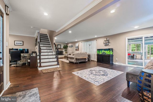 17 MILL PARK LN, Marlton, NJ 08053