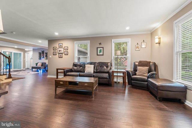 17 MILL PARK LN, Marlton, NJ 08053