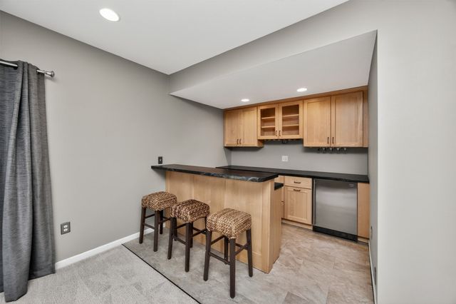 1441 S 95th Street, West Des Moines, IA 50266
