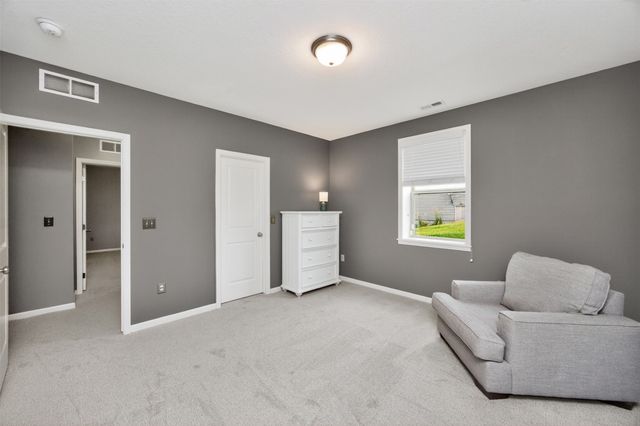 1441 S 95th Street, West Des Moines, IA 50266