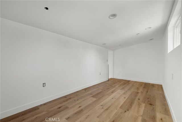 22920 Califa Street B, Woodland Hills, CA 91367