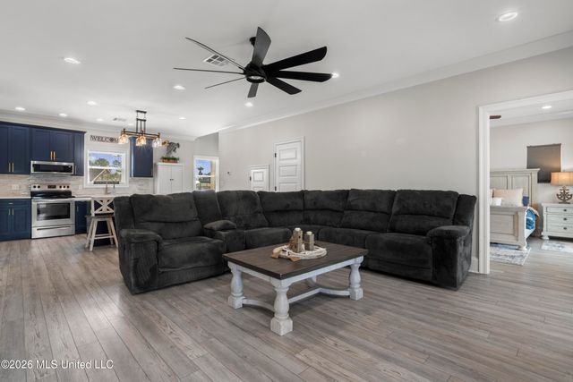 6149 Pontiac Drive, Kiln, MS 39556