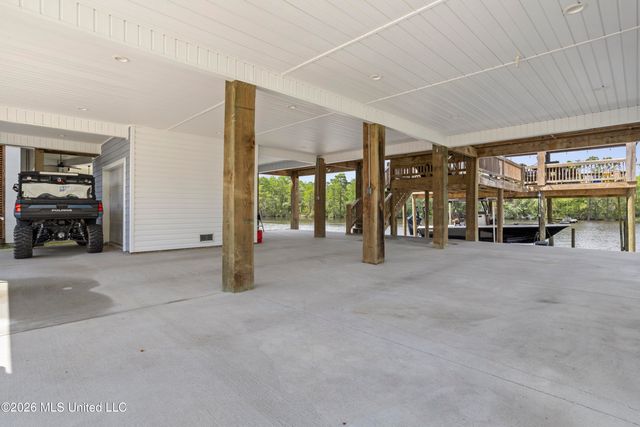 6149 Pontiac Drive, Kiln, MS 39556