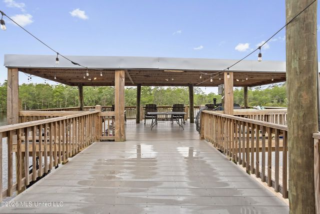 6149 Pontiac Drive, Kiln, MS 39556