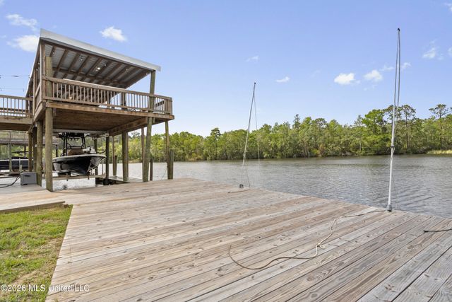 6149 Pontiac Drive, Kiln, MS 39556