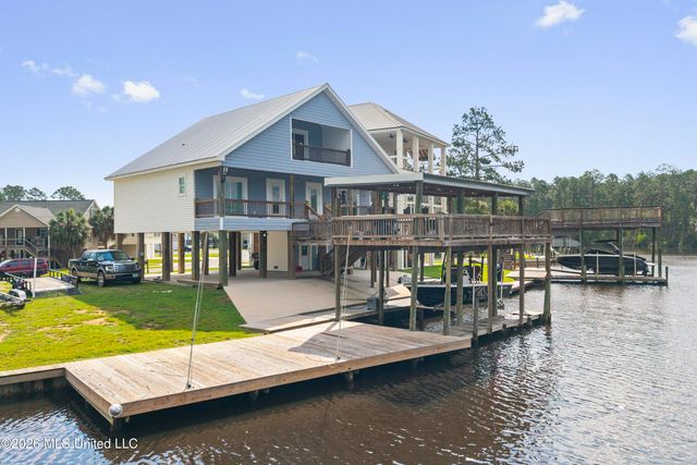 6149 Pontiac Drive, Kiln, MS 39556