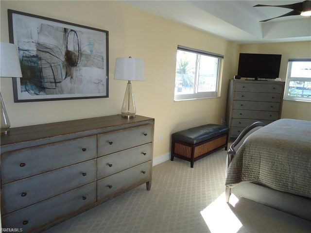 2012 SE 47th ST, Cape Coral, FL 33904