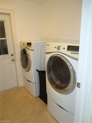 2012 SE 47th ST, Cape Coral, FL 33904