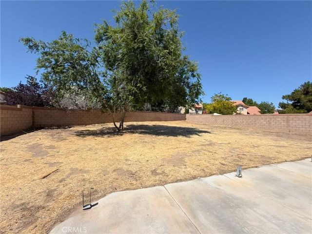 44115 Greentree Court, Lancaster, CA 93535