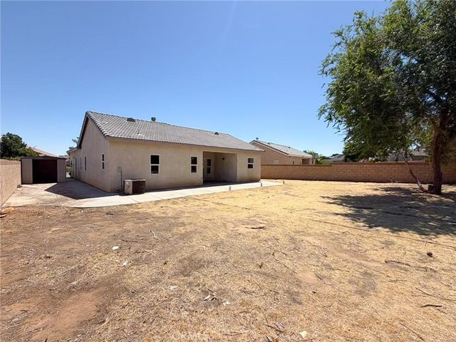 44115 Greentree Court, Lancaster, CA 93535