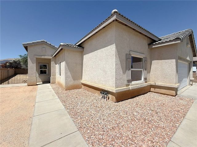44115 Greentree Court, Lancaster, CA 93535