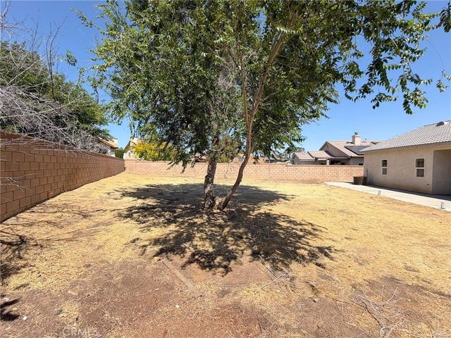 44115 Greentree Court, Lancaster, CA 93535