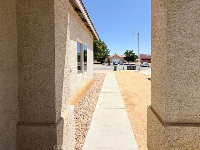 44115 Greentree Court, Lancaster, CA 93535