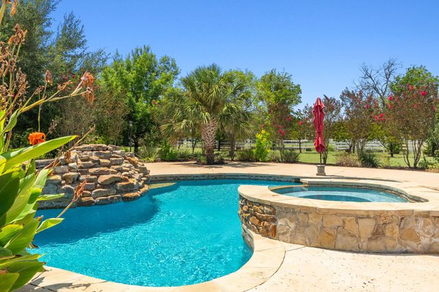 218 Courtnees WAY, Georgetown, TX 78626