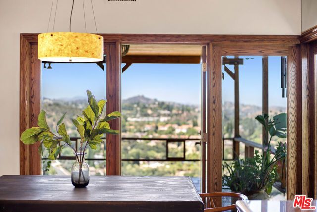 4535 San Blas Avenue, Woodland Hills (los Angeles), CA 91364