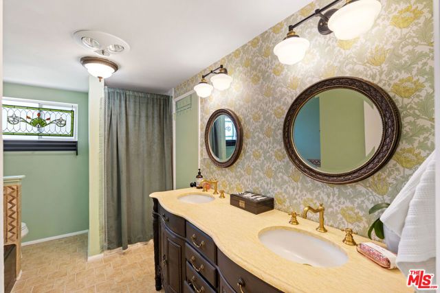4535 San Blas Avenue, Woodland Hills (los Angeles), CA 91364
