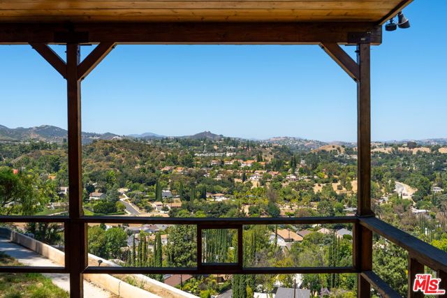 4535 San Blas Avenue, Woodland Hills (los Angeles), CA 91364