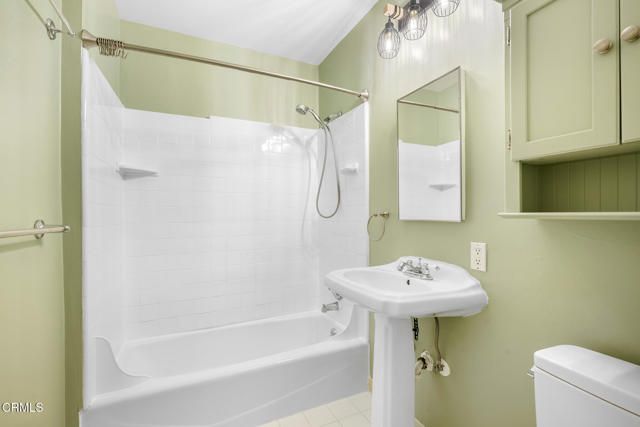 3360 Glenrose Avenue, Altadena, CA 91001