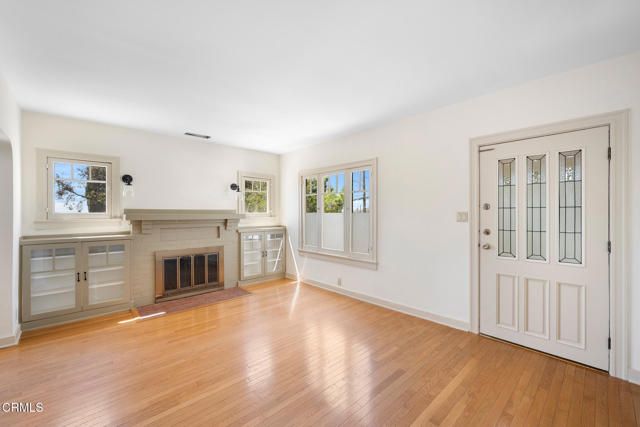 3360 Glenrose Avenue, Altadena, CA 91001