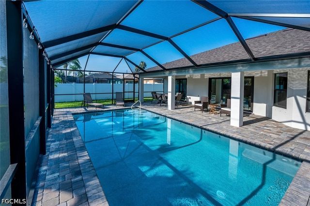 2906 SE 8th AVE, Cape Coral, FL 33904