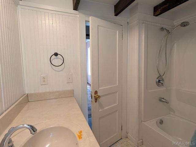 112 Ragan Drive, Wetumpka, AL 36092