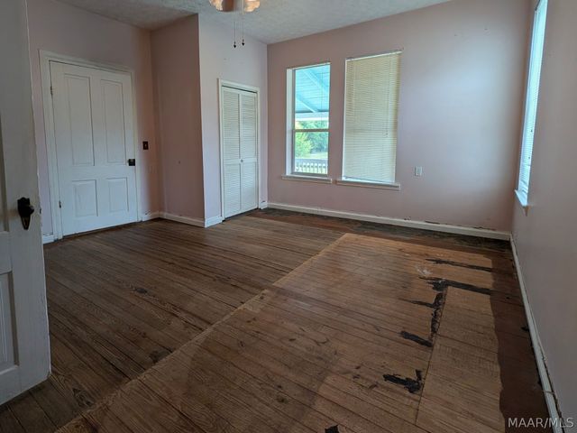 112 Ragan Drive, Wetumpka, AL 36092
