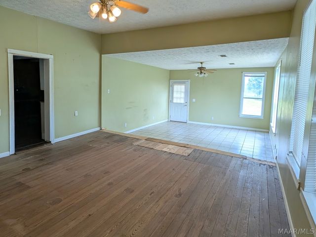 112 Ragan Drive, Wetumpka, AL 36092