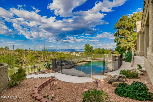 15602 E EL LAGO Boulevard, Fountain Hills, AZ 85268