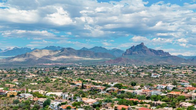 15602 E EL LAGO Boulevard, Fountain Hills, AZ 85268