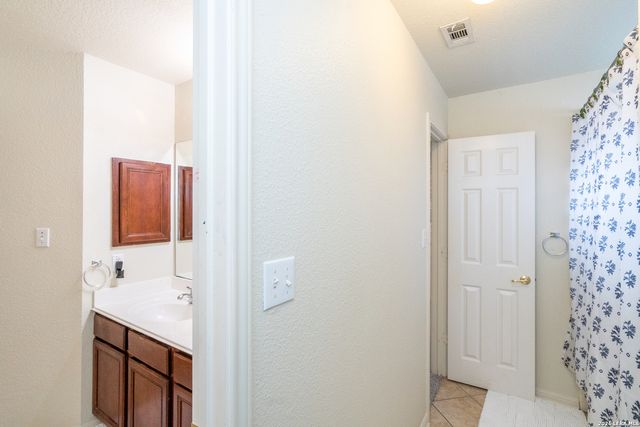 1203 Sand Wedge, San Antonio, TX 78258