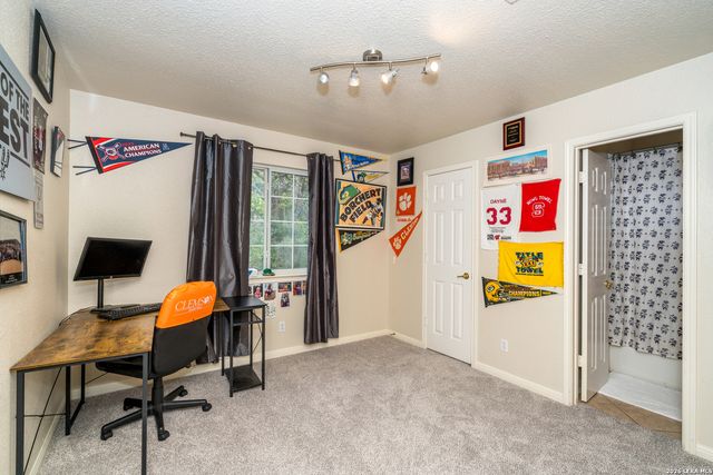 1203 Sand Wedge, San Antonio, TX 78258