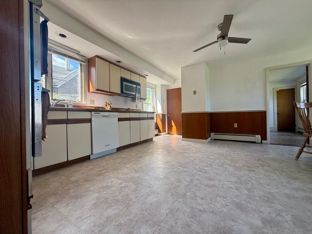 18 Ford St, Brockton, MA 02301