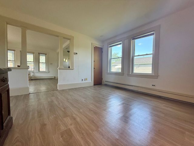 18 Ford St, Brockton, MA 02301