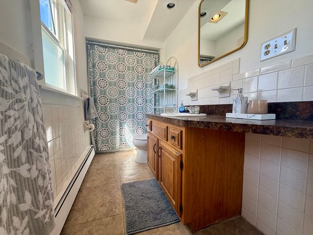 18 Ford St, Brockton, MA 02301