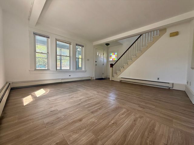 18 Ford St, Brockton, MA 02301