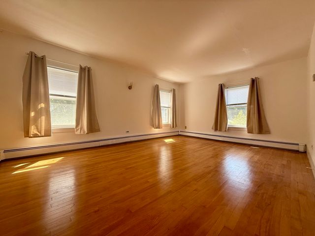 18 Ford St, Brockton, MA 02301