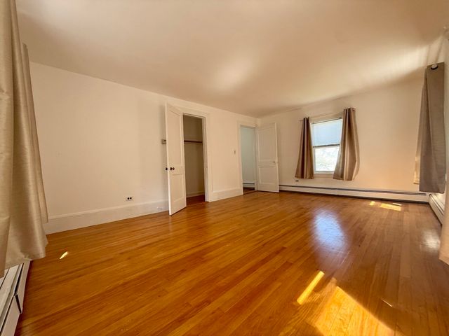 18 Ford St, Brockton, MA 02301
