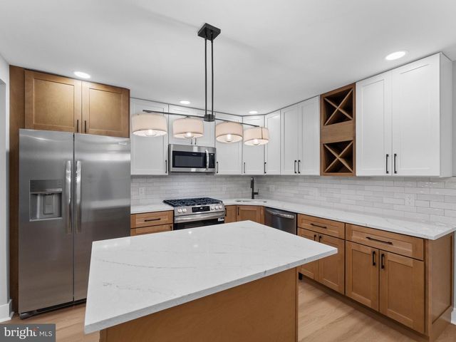 803 FAY DR, Feasterville Trevose, PA 19053