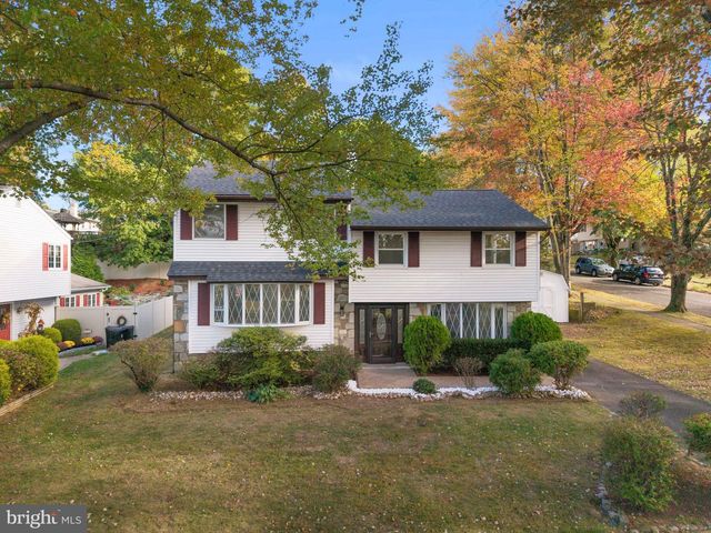 803 FAY DR, Feasterville Trevose, PA 19053