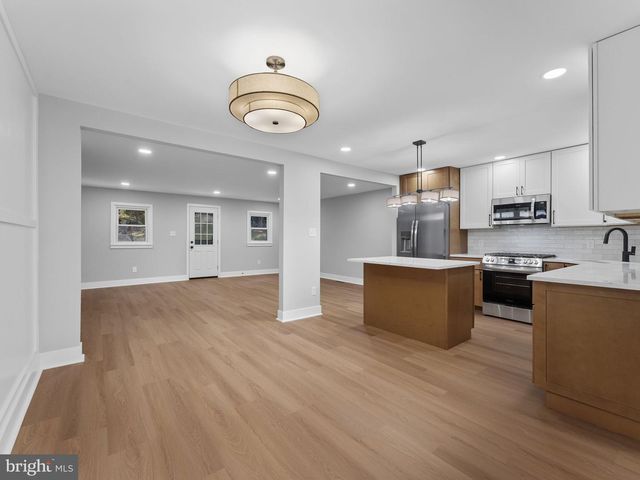 803 FAY DR, Feasterville Trevose, PA 19053