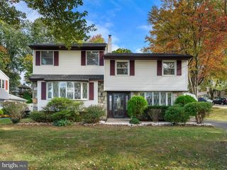 803 FAY DR, Feasterville Trevose, PA 19053