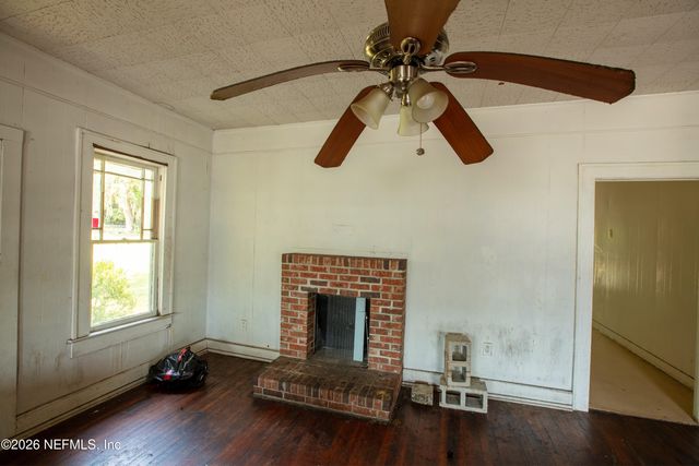 14962 NE US HWY 301, Waldo, FL 32694