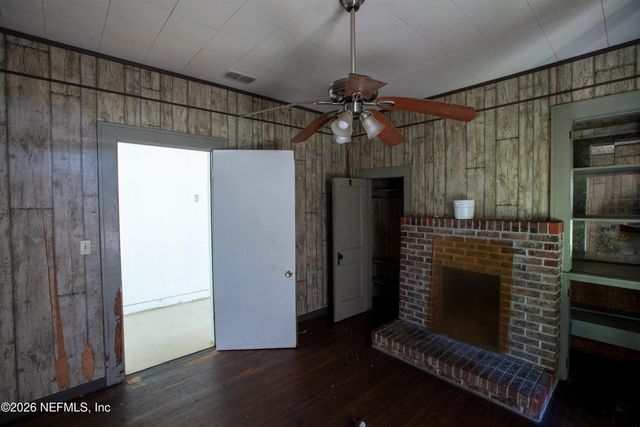 14962 NE US HWY 301, Waldo, FL 32694