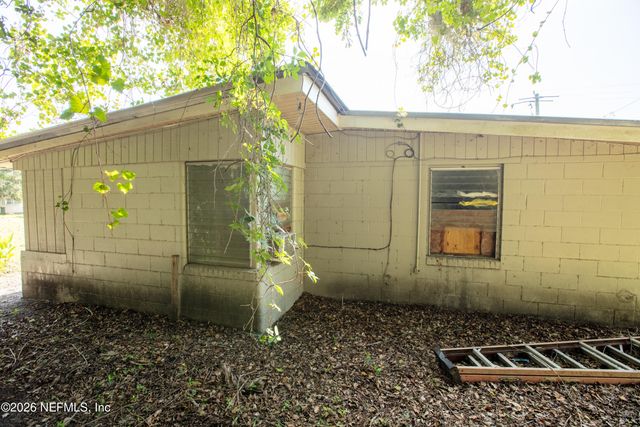 14962 NE US HWY 301, Waldo, FL 32694