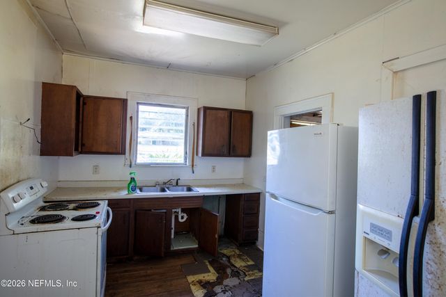 14962 NE US HWY 301, Waldo, FL 32694