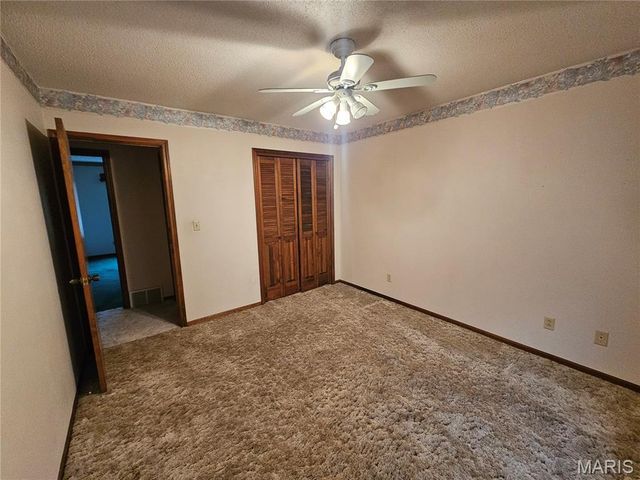 2 Rainbow Circle, Montgomery City, MO 63361