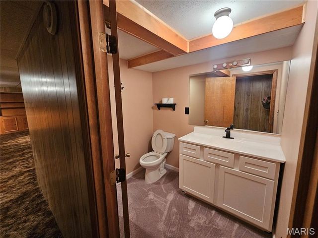 2 Rainbow Circle, Montgomery City, MO 63361