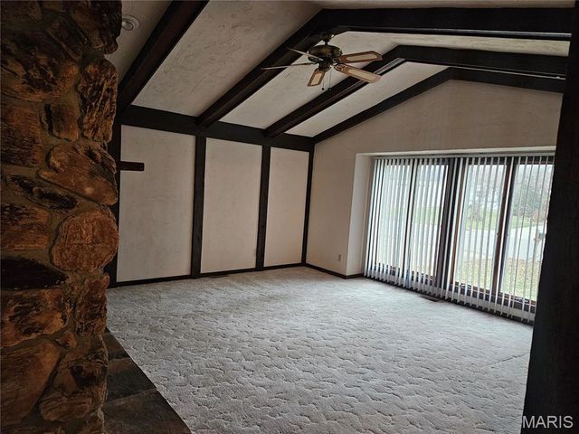 2 Rainbow Circle, Montgomery City, MO 63361