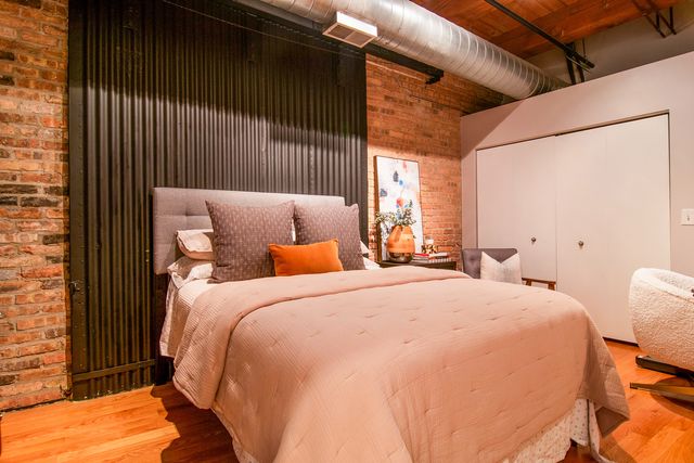 420 W Ontario Street 305, Chicago, IL 60654