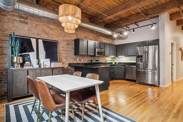 420 W Ontario Street 305, Chicago, IL 60654